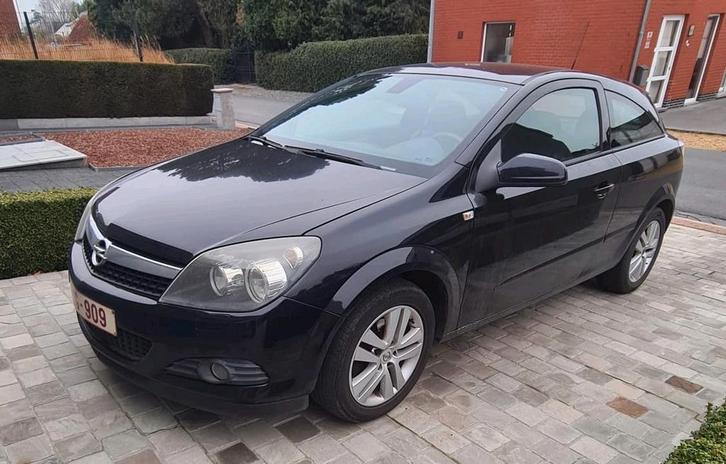 GTC 1.3 CDTi Cosmo, Autos, Opel, Particulier, Astra, Diesel, Noir, Noir, Enlèvement