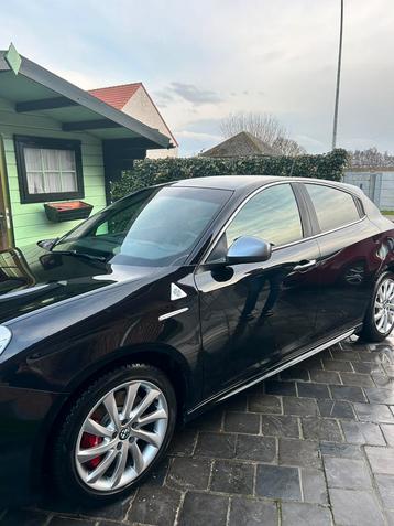 Alfa romeo gulietta qv automatisch, Auto's, Automaat, Euro 6, Alcantara, Particulier