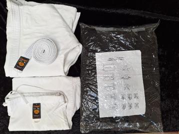 Hakama et/ou Kimono blanc pour pratique Aikido beschikbaar voor biedingen