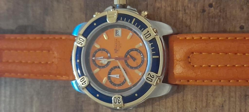 ② Rare montre Crono a Quartz Rodania water resist 100 M — Montres