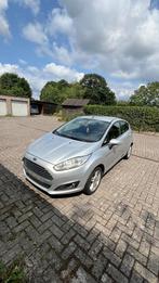 Ford fiesta tdci titanium 2013 diesel 1.5 Euro5b, Auto's, Euro 5, Stof, Zwart, 5 deurs