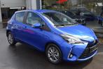 Toyota Yaris STYLE Automatique (bj 2018, automaat), Auto's, Automaat, Stof, Gebruikt, 4 cilinders