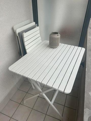 Table et chaises terrasse et jardin