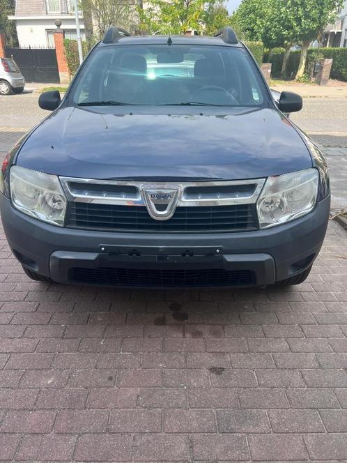 Dacia Duster 1.6i 4x2 – Essence – 03/2011 – 160.000 km, Auto's, Dacia, Particulier, Duster, Elektrische ramen, Metaalkleur, Benzine