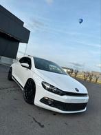 Volkswagen Scirocco 1.4 TSI, Autos, Volkswagen, Tissu, Carnet d'entretien, Achat, 4 cylindres