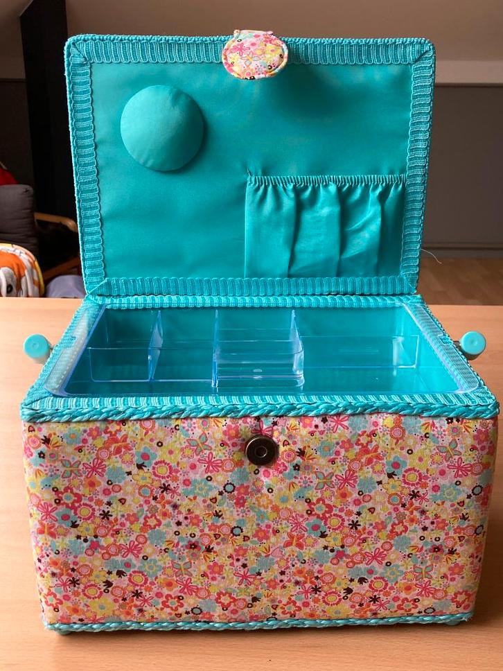 Naaimandje, Hobby & Loisirs créatifs, Couture & Fournitures, Utilisé, Autres types, Enlèvement ou Envoi