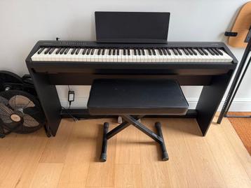 Roland FP-30 incl meubel en zitje, Enlèvement, Comme neuf, Piano