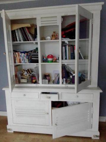 MASSIEVE INDISCHE KAST NU OF NOOIT PRIJS WANT MOET WEG! beschikbaar voor biedingen