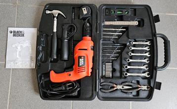Black & Decker boormachine+ gereedschapskoffer(als nieuw) beschikbaar voor biedingen