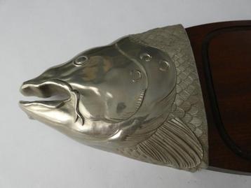 houten vis dienblad beschikbaar voor biedingen