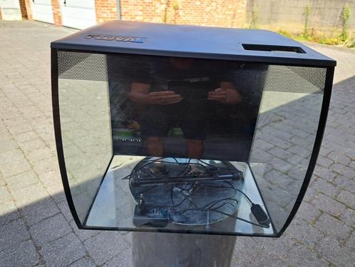 Leeg aquarium Fluval, zwart. Zie ook mijn andere zoekertjes, Dieren en Toebehoren, Vissen | Aquaria en Toebehoren, Zo goed als nieuw