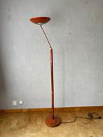 Lampe halogène sur pied couleur rouille, Maison & Meubles, Lampes | Lampadaires, Comme neuf, 150 à 200 cm, Enlèvement