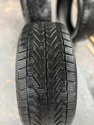 Winterbanden Vredestein 18” beschikbaar voor biedingen