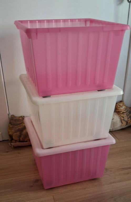 IKEA Vessla 3 opbergbakken met wielen, roze, Doe-het-zelf en Bouw, Kratten en Dozen, Gebruikt, Bak of Kist, Minder dan 50 cm, Minder dan 35 cm