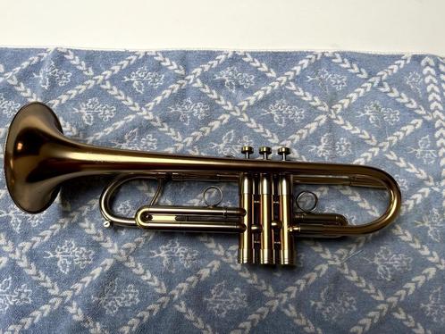 Adams A4 trompet, Muziek en Instrumenten, Blaasinstrumenten | Trompetten, Zo goed als nieuw, Trompet in si bemol, Met koffer, Ophalen