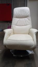 Lederen ,witte relax zetel, Huis en Inrichting, Fauteuils, Ophalen, Gebruikt, Leer