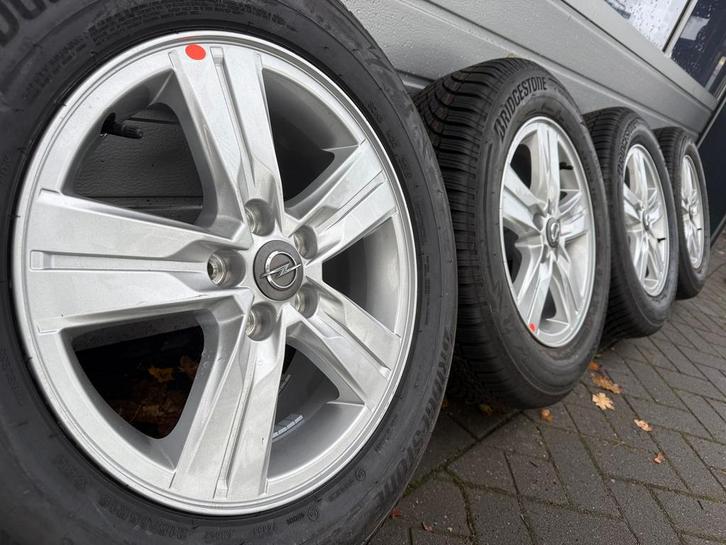 16 inch Opel Astra J Astra K Mokka 5x105 velgen winterbanden, Auto-onderdelen, Banden en Velgen, Banden en Velgen, Winterbanden