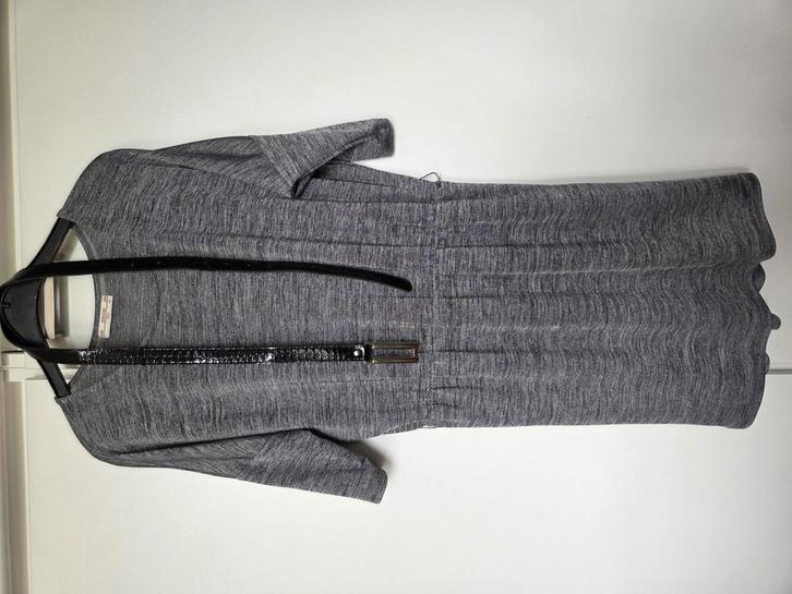 Robe grise à paillettes Supertrash taille Small/XS, Vêtements | Femmes, Robes, Comme neuf, Gris, Enlèvement ou Envoi