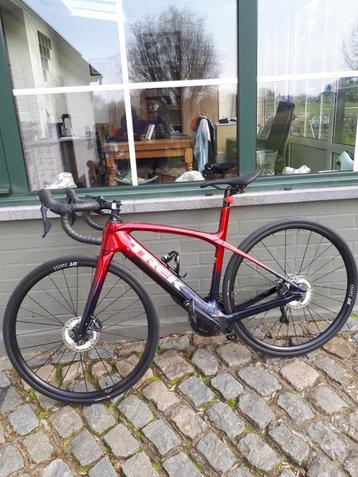 Elektrische racefiets TREK beschikbaar voor biedingen