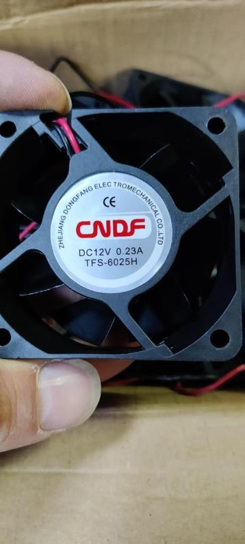 32x Ventilator voor o.a. HK Audio cndf dc12V 0.23A TFS-6025H beschikbaar voor biedingen