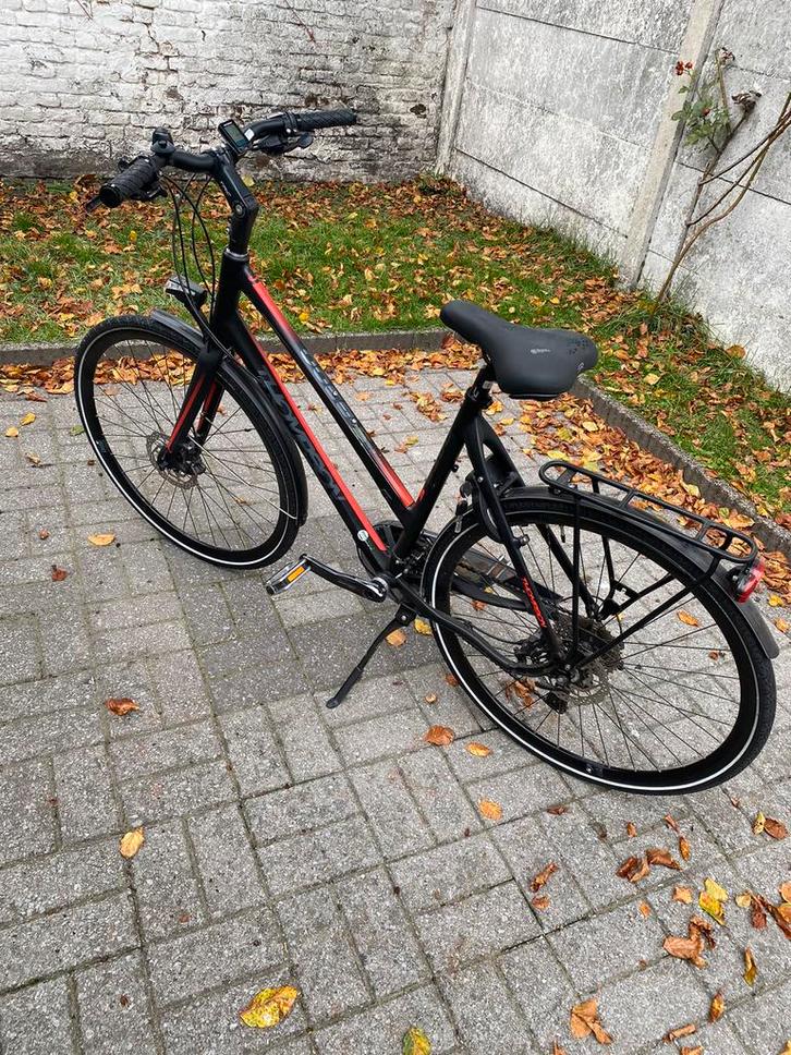 THOMPSON DAMES FIETS IN NIEUW STAAT, Fietsen en Brommers, Fietsen | Dames | Sportfietsen en Toerfietsen, Zo goed als nieuw, 28 inch