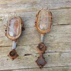 2 lampes industrielles à cage ou lampes de bunker avec socle, Antiquités & Art, Antiquités | Éclairage, Enlèvement ou Envoi
