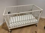 Babybed IKEA op wielen, Kinderen en Baby's, Ophalen, Matras