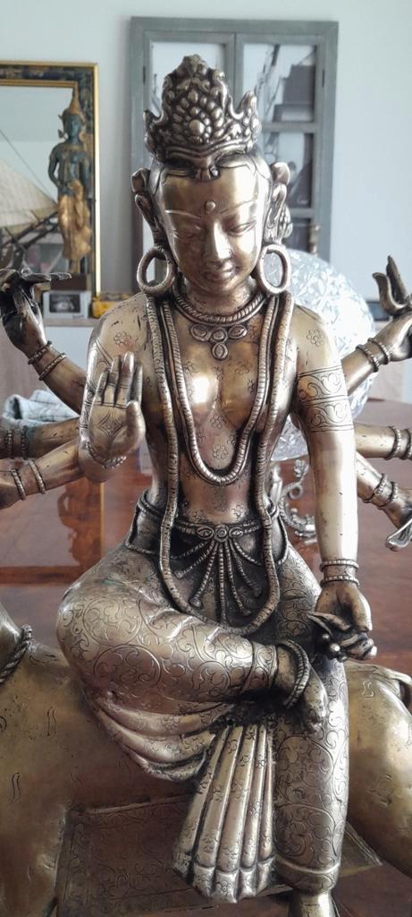 Prachtige oude verguld bronzen zeldzame godin op tijger, Antiek en Kunst, Antiek | Brons en Koper, Brons, Ophalen