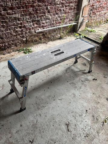 Uitvouwbaar opstapje beschikbaar voor biedingen