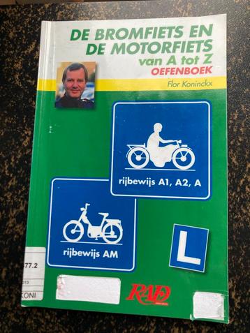 De bromfiets en de motorfiets van A tot Z beschikbaar voor biedingen