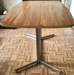 Vintage tafel met formica blad in houtlook - jaren ‘80, Antiek en Kunst, Ophalen