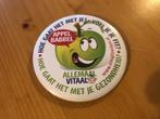 Button appel babbel allemaal vitaal doorsnee 7,5 cm, Verzamelen, Speldjes, Pins en Buttons, Ophalen of Verzenden, Nieuw, Overige onderwerpen