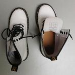 Dr. Martens white maat 37 (Uk 4), Vêtements | Femmes, Chaussures, Enlèvement ou Envoi, Comme neuf, Dr. Martens, Boots et Botinnes