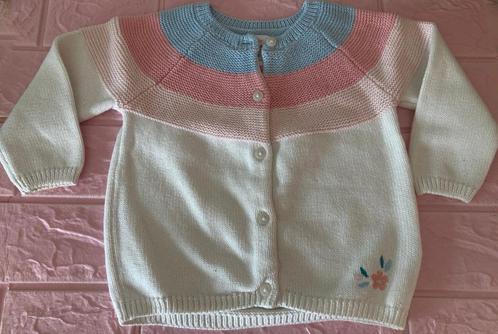 Gilet blanc en maille « C&A » pour fille taille bébé 74, Enfants & Bébés, Vêtements de bébé | Taille 74, Comme neuf, Fille, Pull ou Veste