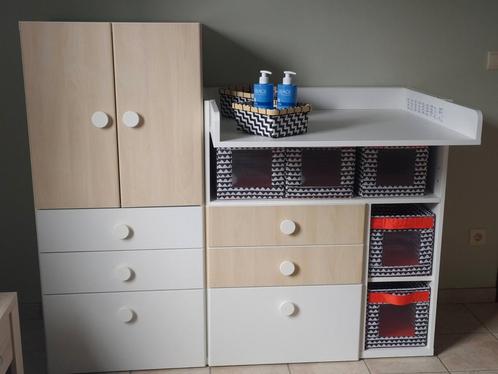 Ikea verschoningstafel + kastje, Kinderen en Baby's, Kinderkamer | Commodes en Kasten, Zo goed als nieuw, Commode, Ophalen
