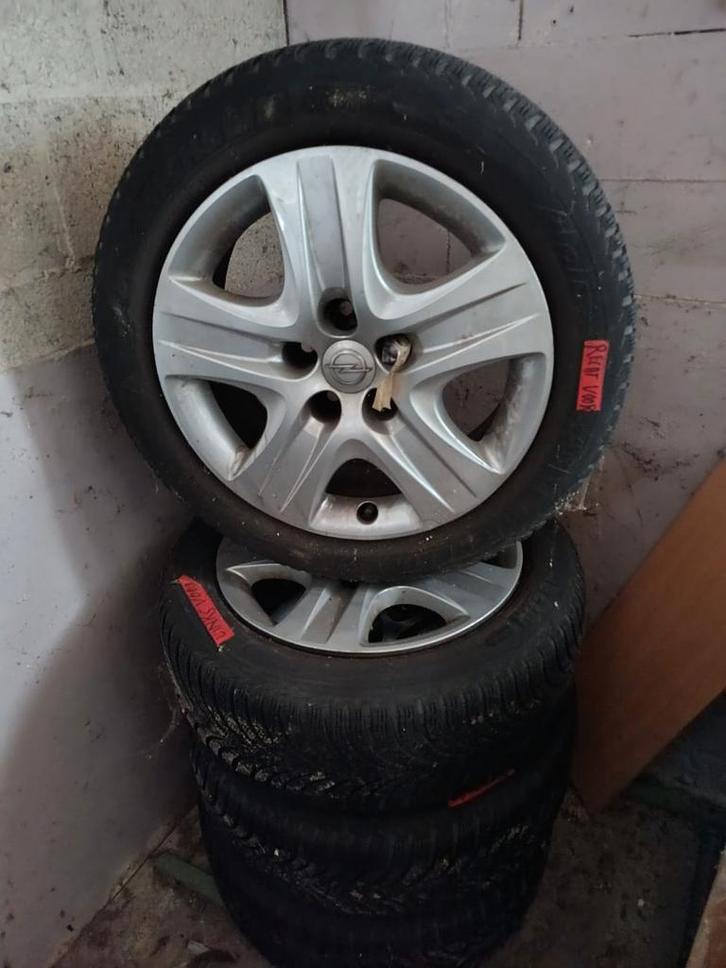 Winterbanden voor Opel Insignia, Autos : Pièces & Accessoires, Pneus & Jantes, Pneu(s), Pneus hiver, Enlèvement