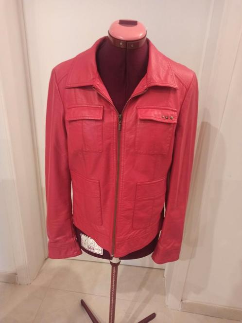 Jolie veste rouge T S. Marque DDP entièrement doublée à pois, Vêtements | Femmes, Vestes | Été, Porté, Taille 36 (S), Rouge, Enlèvement ou Envoi