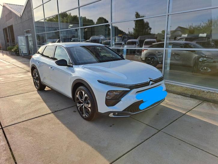 Citroen C5X Shine 1,2 essence, Autos, Citroën, Particulier, C5 X, Caméra 360°, ABS, Caméra de recul, Régulateur de distance, Airbags