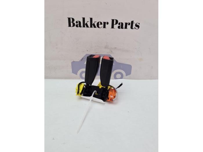 Veiligheidsgordel Insteek midden-achter van een Volvo V40, Auto-onderdelen, Interieur en Bekleding, Volvo, Gebruikt, 3 maanden garantie