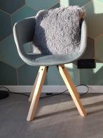 design  stoeltje, Ophalen