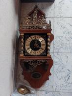 Mooie klassieke hangklok, Antiek en Kunst, Ophalen