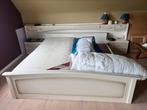 Bed met achterwand en nachttafels, Ophalen, Zo goed als nieuw
