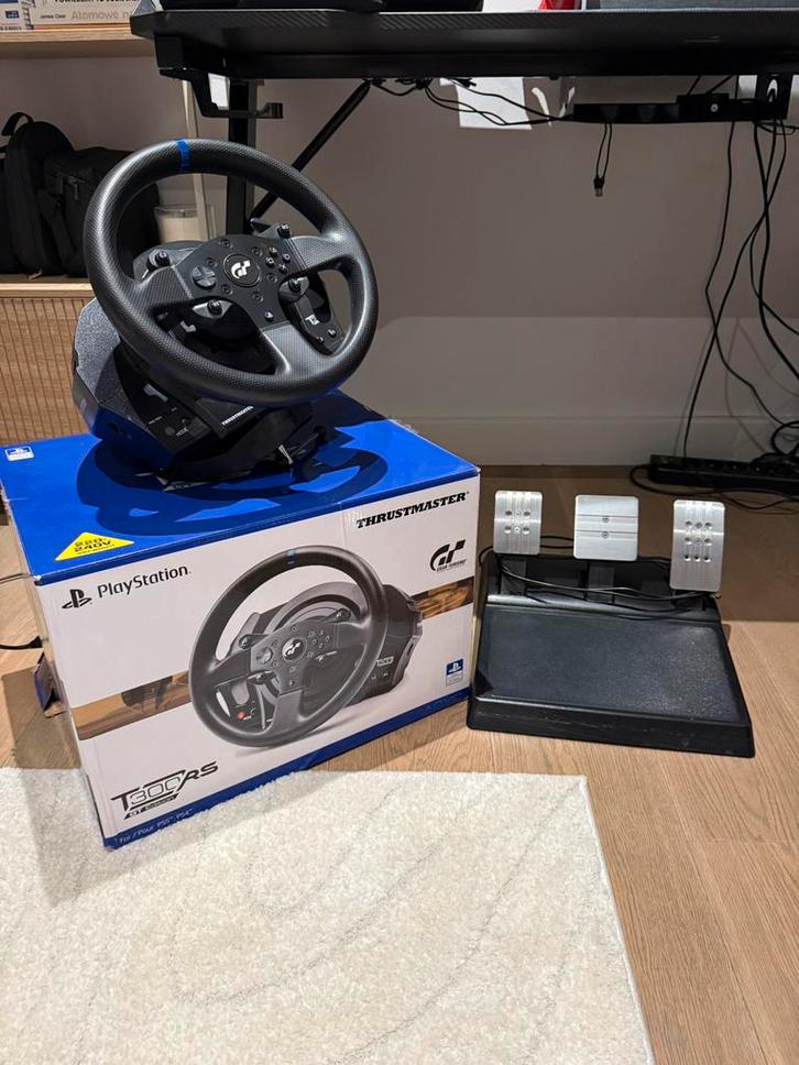T300 RS GT, Games en Spelcomputers, Spelcomputers | Xbox | Accessoires, Zo goed als nieuw, Stuurtje of Sportattribuut, Ophalen of Verzenden