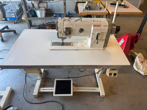 Industriële naaimachine pfaff 1245 3voudig transport aut, Hobby en Vrije tijd, Naaimachines en Toebehoren, Gebruikt, Naaimachine