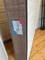 Bed-kader-matras Alpine, Ophalen