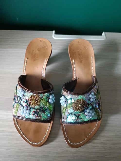 Handgemaakte Italiaanse jewel sandalen, Kleding | Dames, Schoenen, Gedragen, Sandalen of Muiltjes, Overige kleuren, Ophalen of Verzenden