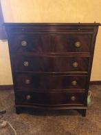 Heel oud dressoir, Ophalen