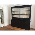 Vitrinekast schuifdeuren +4 laden zwart  210 cm  spotprijs, Huis en Inrichting, Kasten | Buffetkasten, Buffetkast model 204 de  buiten kant is zwart en binnenkant wit