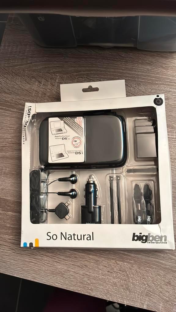 Reise Set - So Natural, Consoles de jeu & Jeux vidéo, Consoles de jeu | Nintendo DS, Neuf, DS Lite, Noir, Avec housse de protection ou sac