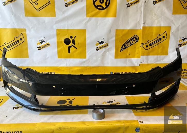Voorbumper VW Passat B8 3G 4xPDC 3G0807221 bj.2014-2018, Auto-onderdelen, Carrosserie, Bumper, Volkswagen, Voor, Gebruikt